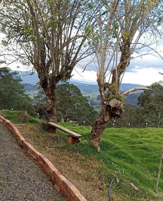 Hermosa Casa Campestre Moderna "Rancho La Marina" Chiquinquirá Exteriör bild